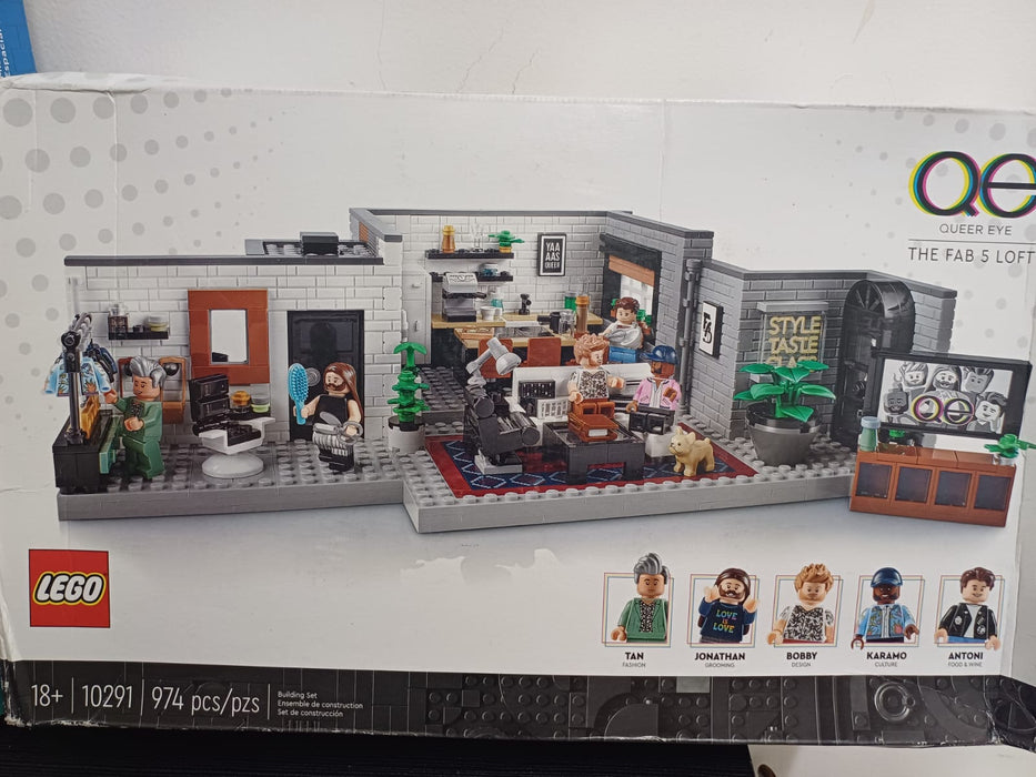 Lote Grado A 3 SETS DE JUGUETES LEGO NUEVOS (LEGO City Misiones de exploración espacial de Marte, LEGO Icons Queer Eye Loft de los 5 Fab, LEGO Friends Autobús de Heartlake City )